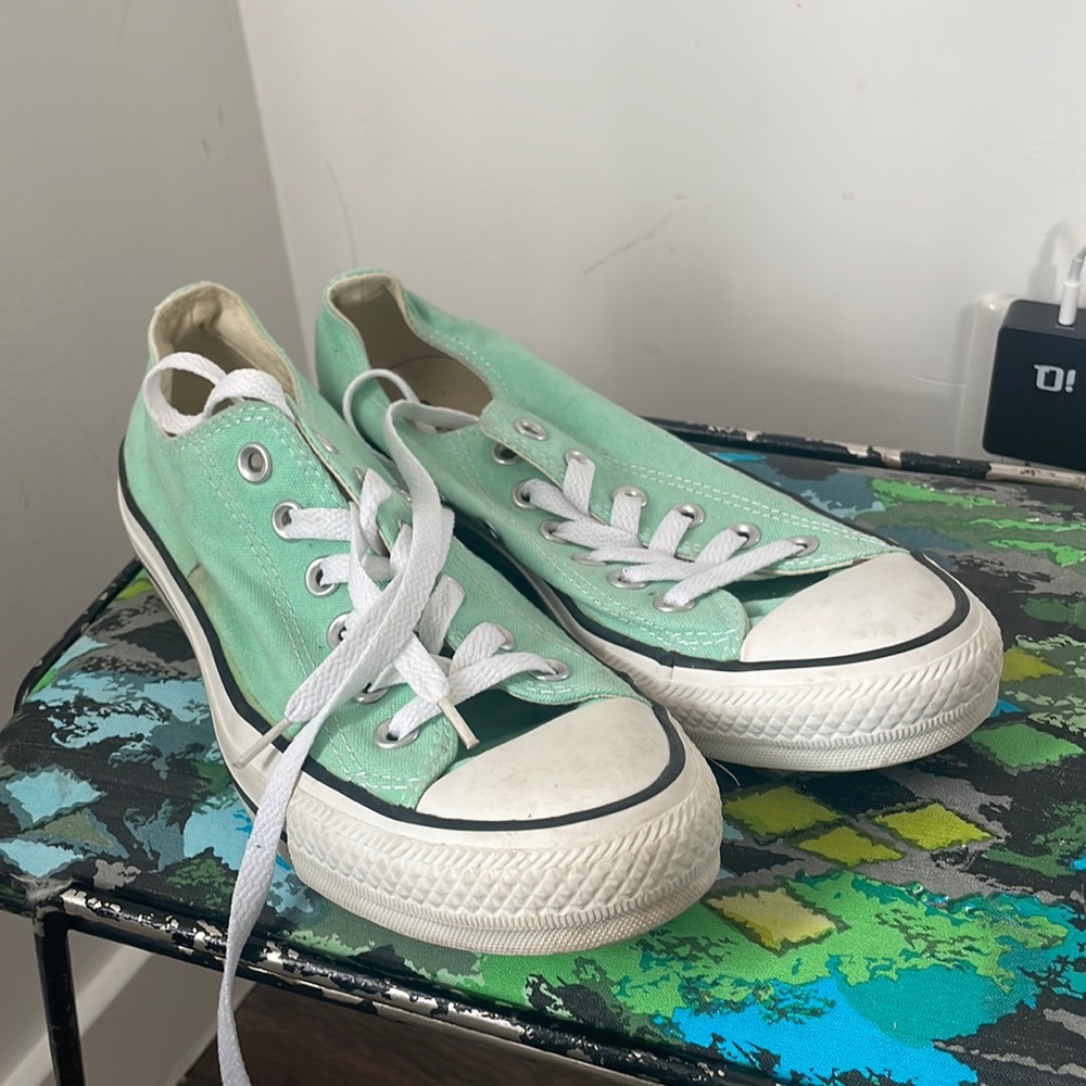 Mint green converse